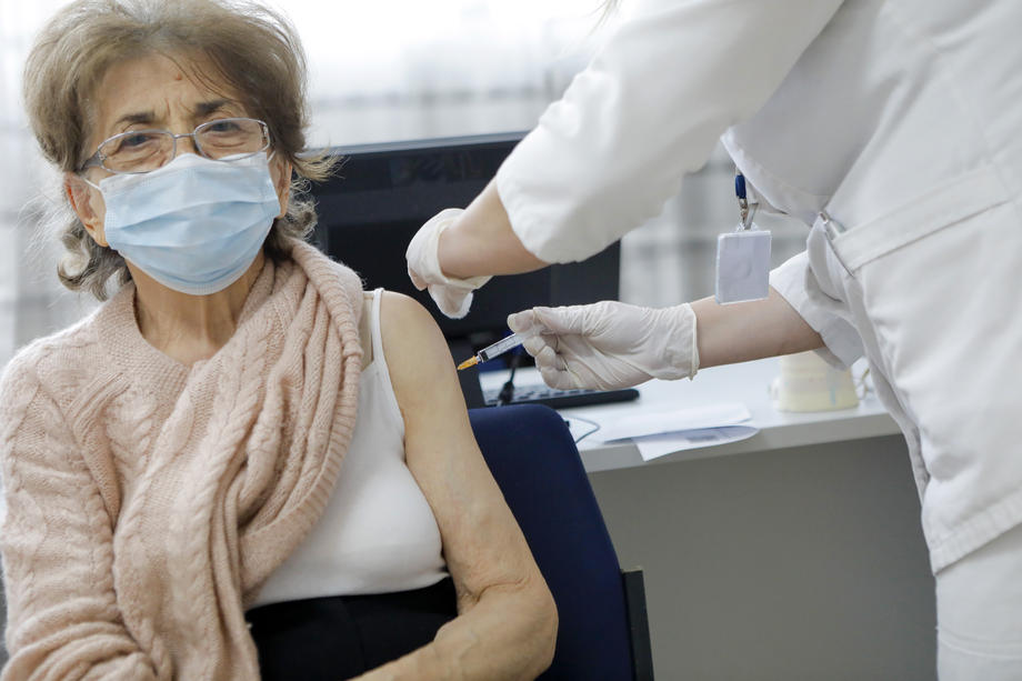 Lončar: Vakcinisano 84.075 građana Srbije